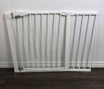 secondhand Munchkin Easy Close Gate