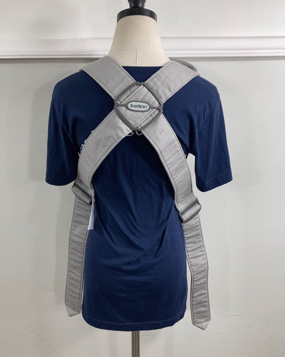 Shop BabyBjorn Baby Carrier Mini, Light Gray 3D Jersey at Goodbuygears