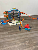 used Hot Wheels Super Ultimate Garage
