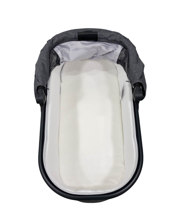 Shop UPPAbaby VISTA V2 Stroller, 2022, Greyson (Charcoal Melange) at Goodbuygears