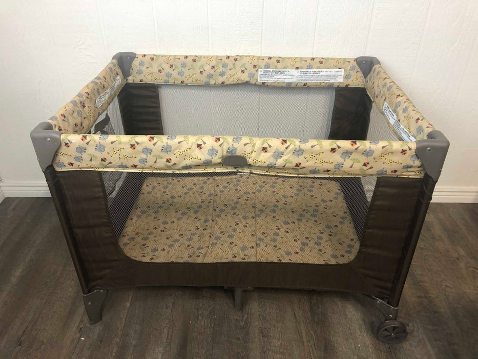 secondhand Cosco Funsport Play Yard