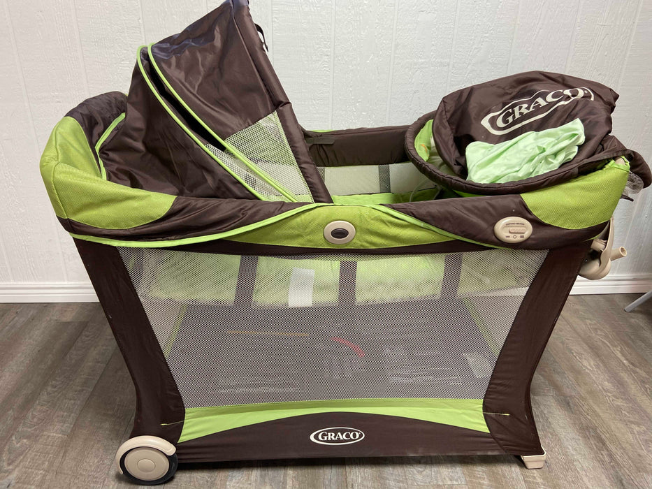 used Graco Pack N Play Playard with Infant Bassinet & Changer,  Modern