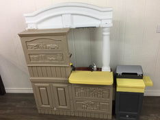 secondhand Little Tikes Sizzle And Serve Kitchen