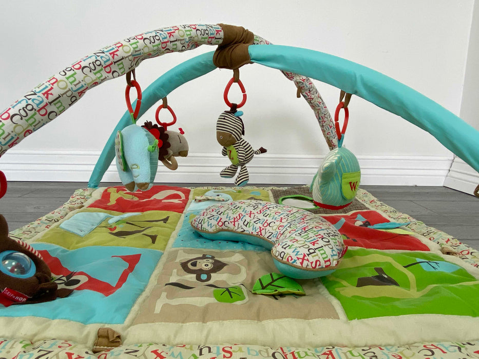 secondhand Skip Hop Alphabet Zoo Mega Activity Playmat