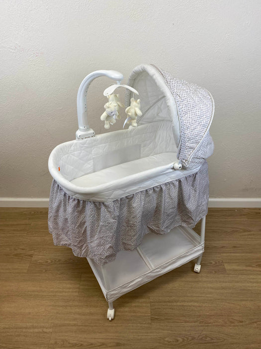 Shop Delta Children Deluxe Gliding Bassinet at Goodbuygears