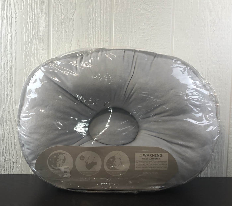 secondhand Babe Luxe Newborn Positioner