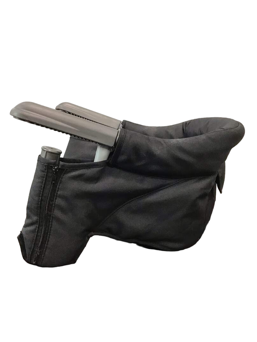 Shop Inglesina Fast Table Chair, Black at Goodbuygears