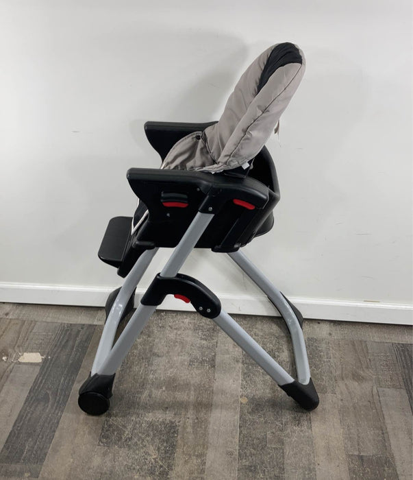 Shop Graco DuoDiner DLX 6-in-1 High Chair, Nude/Black at Goodbuygears