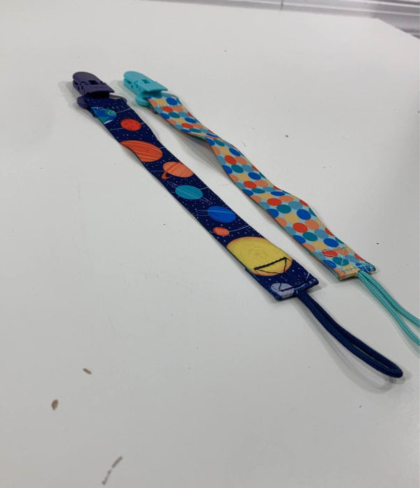 secondhand Nuby Pacifier Clips, 2 Pack