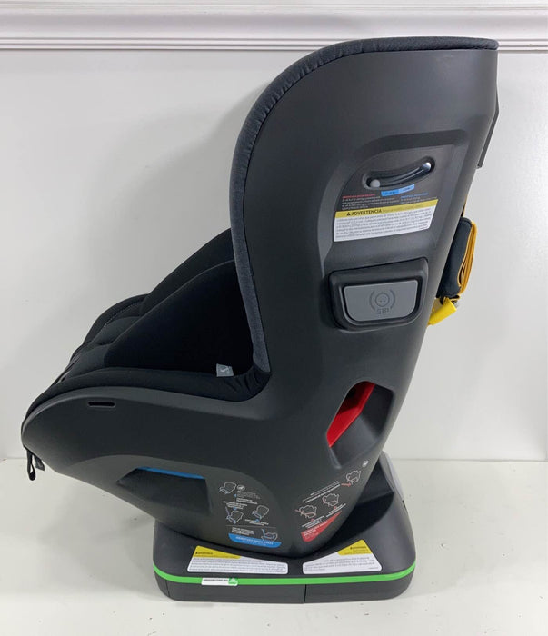 Shop UPPAbaby KNOX Convertible Car Seat, Jake Black, 2021 at Goodbuygears