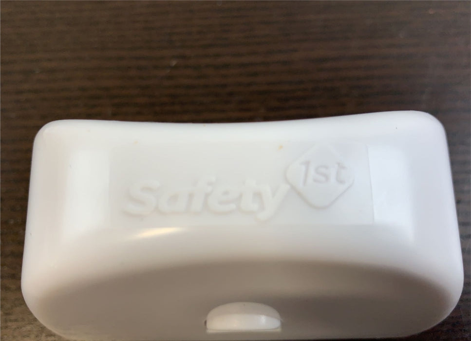 Shop Safety 1st Double-Touch Plug ‘N Outlet Covers at Goodbuygears