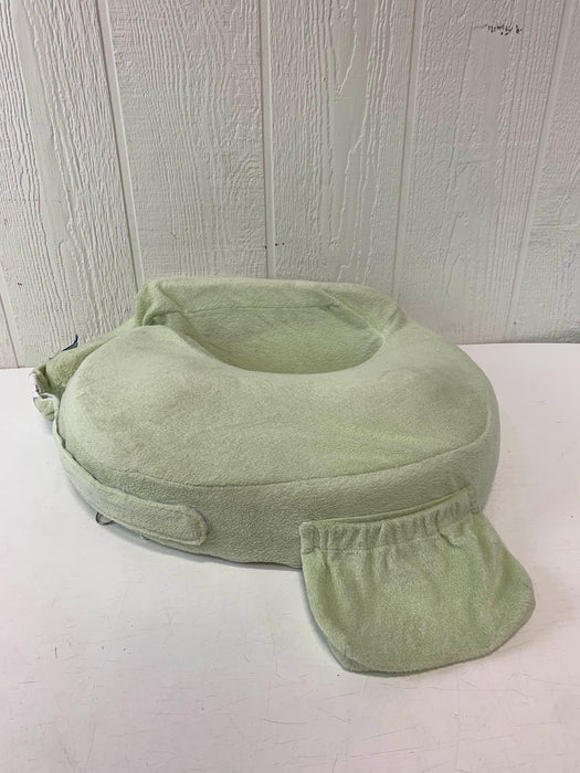 used My Brest Friend Nursing Pillow