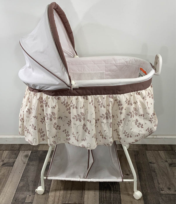Shop Delta Children Sweet Beginnings Bassinet at Goodbuygears