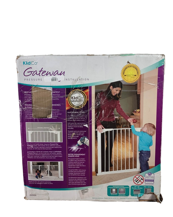 used KidCo Auto Close Gateway