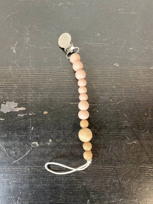 secondhand LouLou Lollipop Pacifier Clip