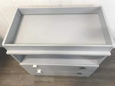 secondhand South Shore Reevo Changing Table And Dresser With Drawers