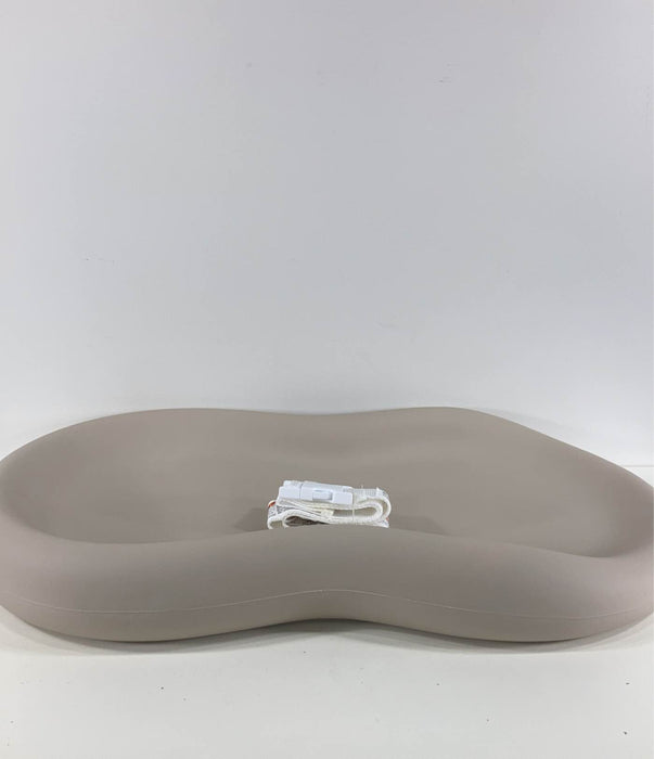 secondhand Keekaroo Peanut Changing Pad, Vanilla