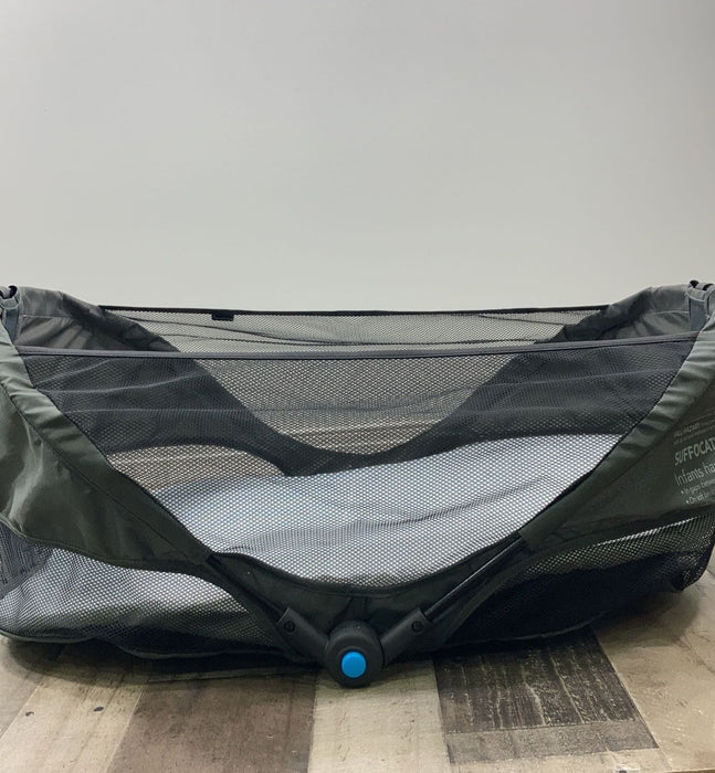 Shop Munchkin Brica Fold 'n Go Travel Bassinet at Goodbuygears