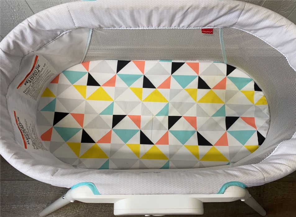 Fisher Price Stow N’ Go Bassinet