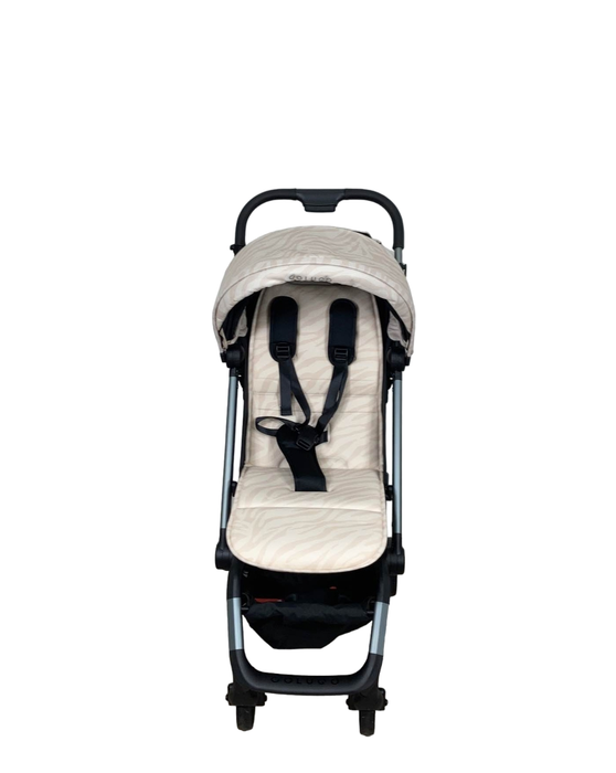 Shop Colugo Compact Stroller, Dune Zebra, 2022 at Goodbuygears