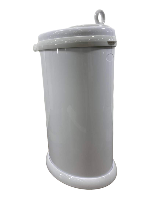 Shop Ubbi Diaper Pail, White at Goodbuygears