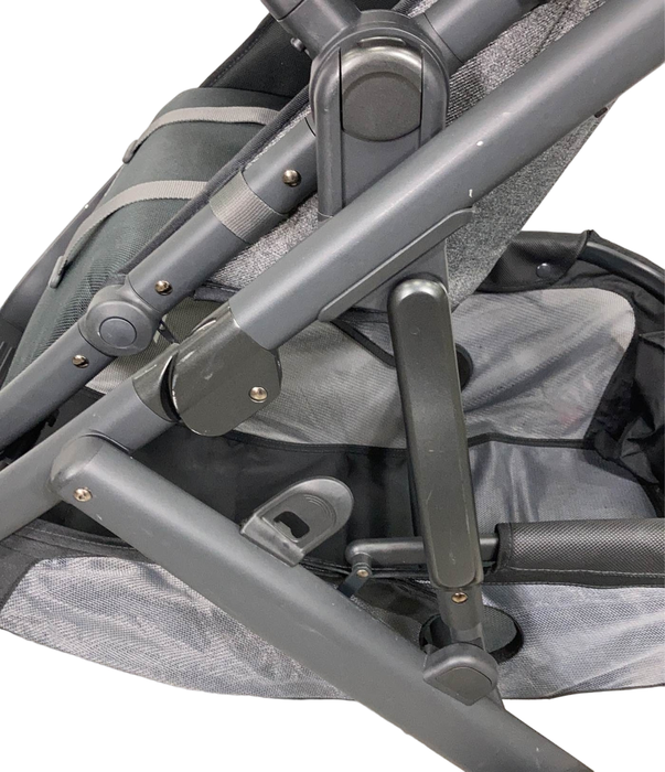 Shop UPPAbaby VISTA V2 Stroller, 2022, Greyson (Charcoal Melange) at Goodbuygears