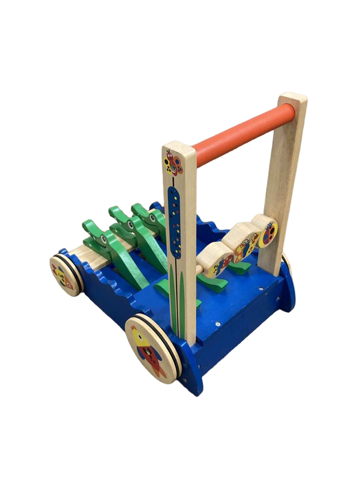 secondhand Melissa & Doug Chomp and Clack Alligator Push Toy