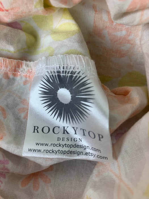 Shop BUNDLE Rockytop Designs, Crib Sheet And Changing Pad Cover, Floral at Goodbuygears