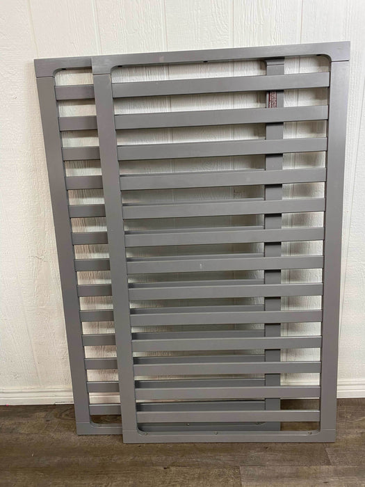 used Delta Children Manhattan 3-in-1 Crib