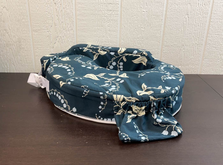 used My Brest Friend Nursing Pillow, Bluebells