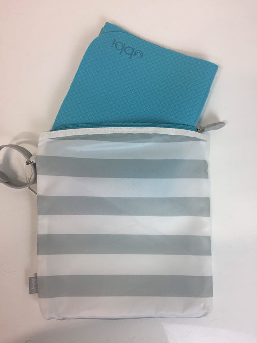used Ubbi Changing Mat And Bag