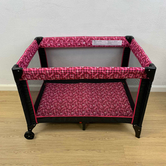 secondhand Cosco Funsport Play Yard