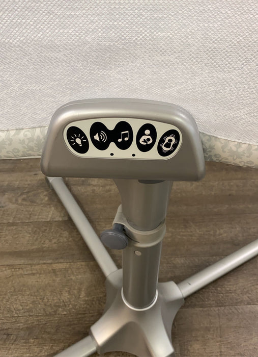 Shop Halo BassiNest Swivel Sleeper, Premiere Series at Goodbuygears
