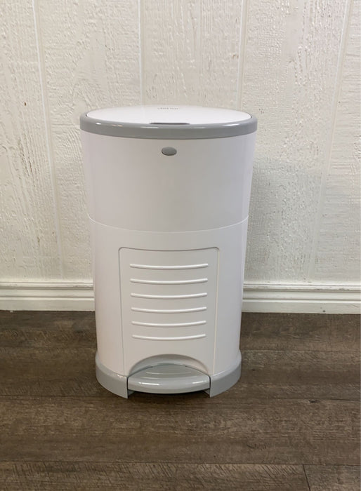 used Diaper Dekor Plus Diaper Pail