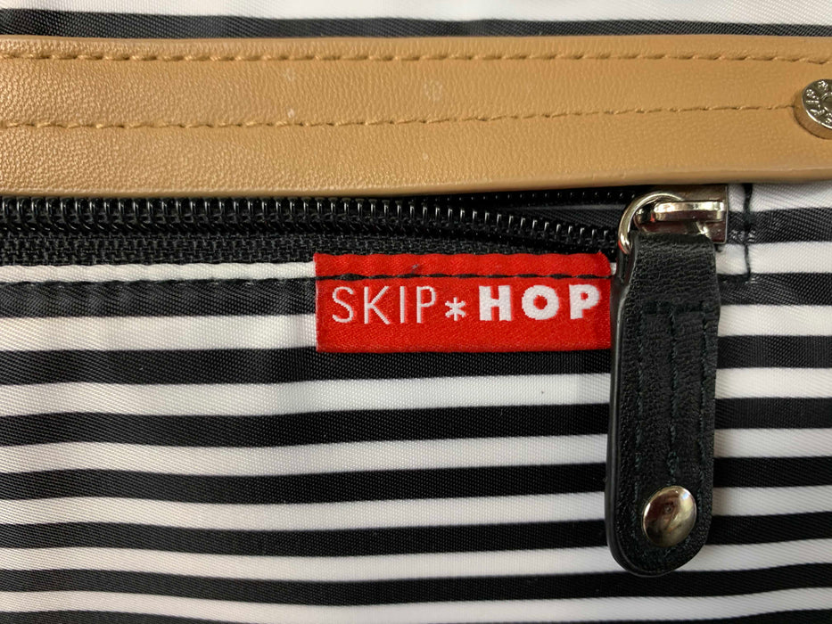 used Skip Hop Baby Grand Central Take-It-All Diaper Bag
