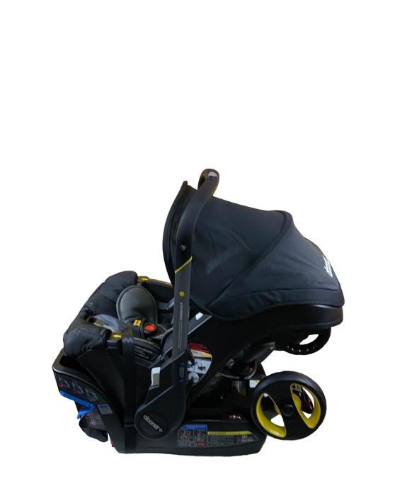 Shop Doona Infant Car Seat & Stroller Combo, 2023, Nitro Black at Goodbuygears