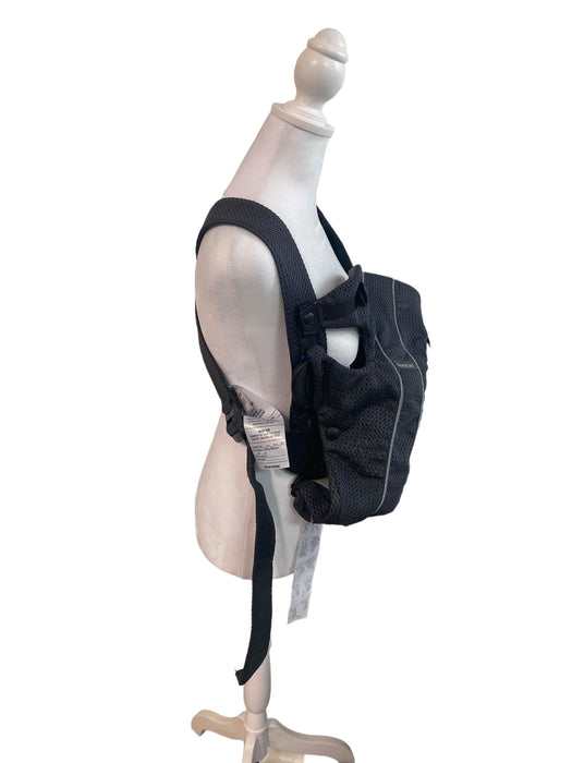 Shop BabyBjorn Baby Carrier Mini, Anthracite 3D Mesh at Goodbuygears