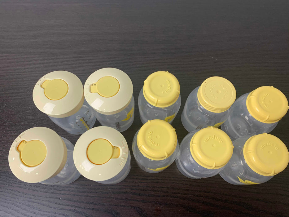 Shop BUNDLE Medela Bottles at Goodbuygears