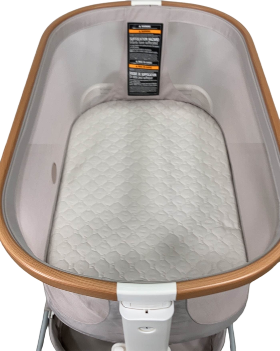 Shop Maxi-Cosi Iora Bedside Bassinet, Horizon Sand at Goodbuygears