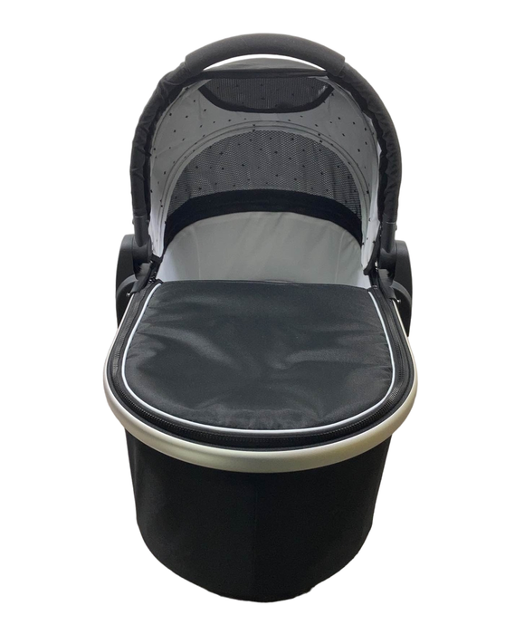Shop Mockingbird Bassinet, Black at Goodbuygears