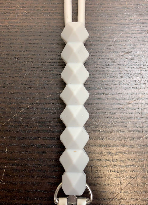 Shop Pacifier Clip at Goodbuygears