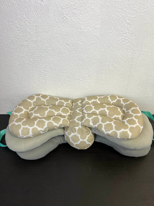 secondhand Infantino Elevate Adjustable Nursing Pillow