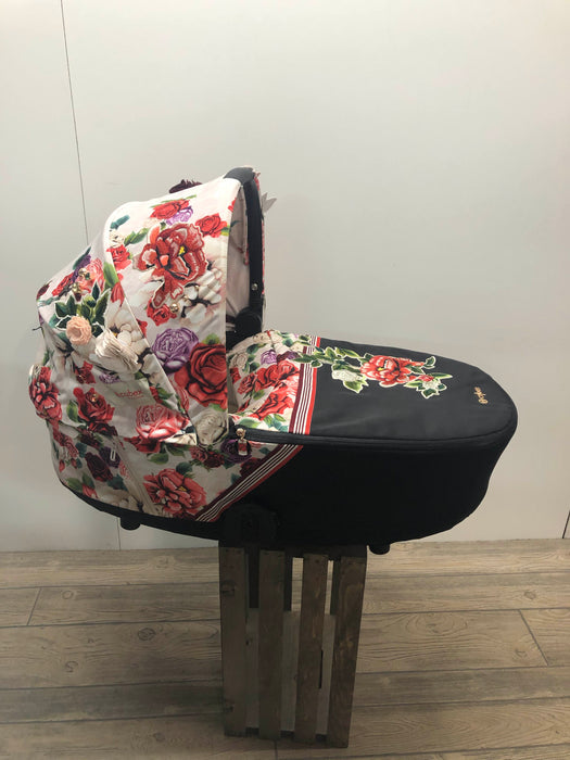 Shop Cybex MIOS LUX Carry Cot, Beige Spring Blossom at Goodbuygears