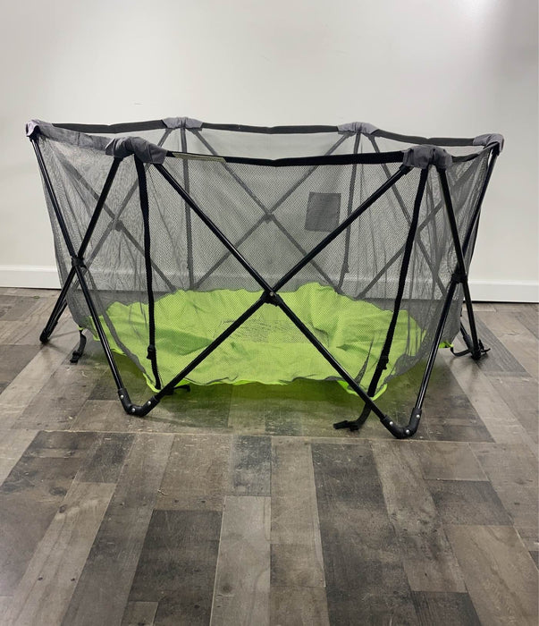 secondhand Summer Infant Pop 'N Play Portable Playard With Canopy
