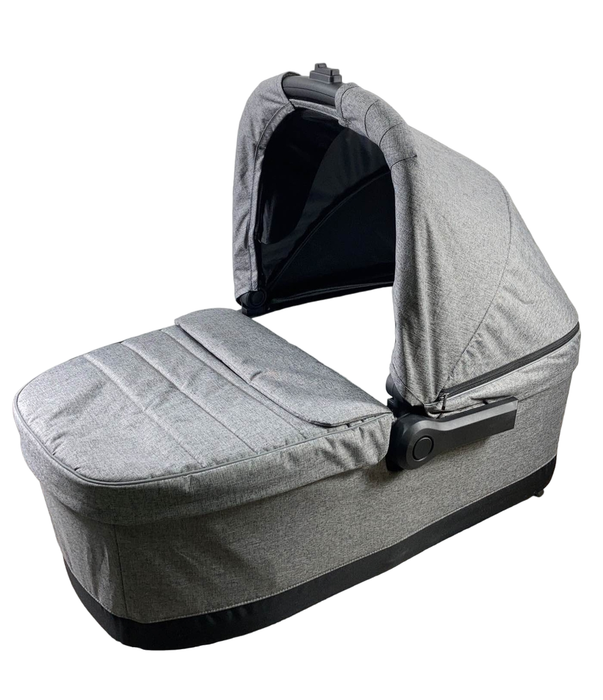 used Thule Urban Glide Bassinet