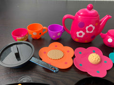 secondhand BUNDLE Play Food and Dishes