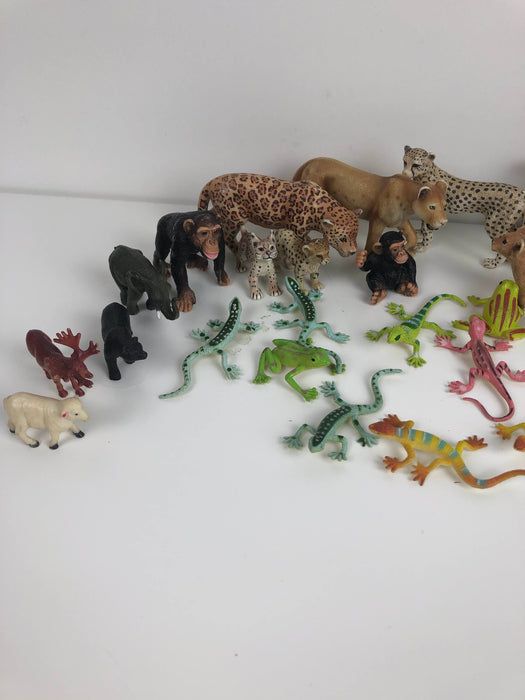 secondhand BUNDLE Plastic Animals
