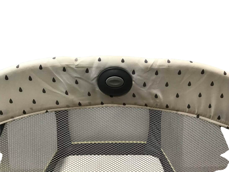 Graco Pack 'n Play Playard Reversible Seat & Changer, Sprinkle