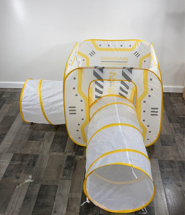used FAO Schwarz Play Space Station