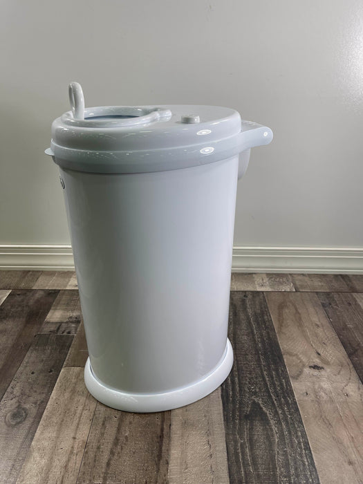 Shop Ubbi Diaper Pail, White at Goodbuygears